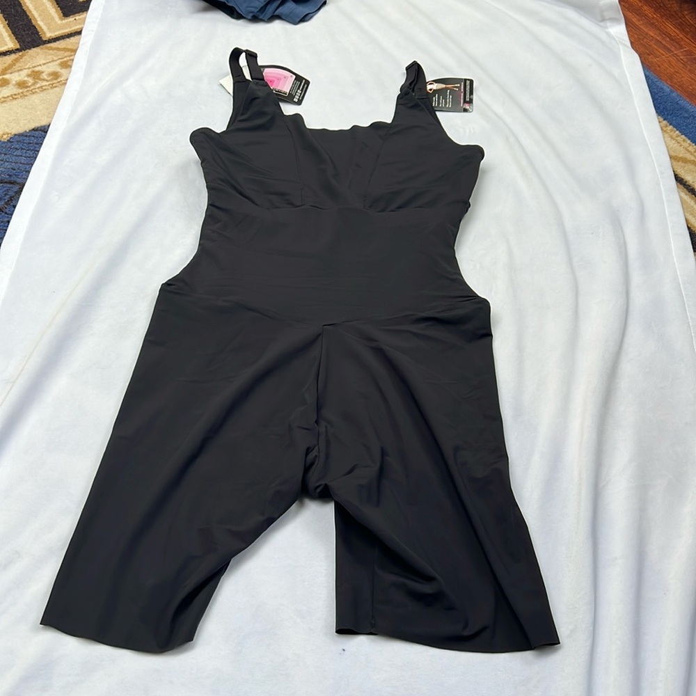 Maidenform Flexees‎ Sleek Smoothers Firm Control Singlet Shapewear